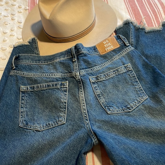 Womens We the Free Jeans distressed cropped straight leg 29 - Picture 5 of 5